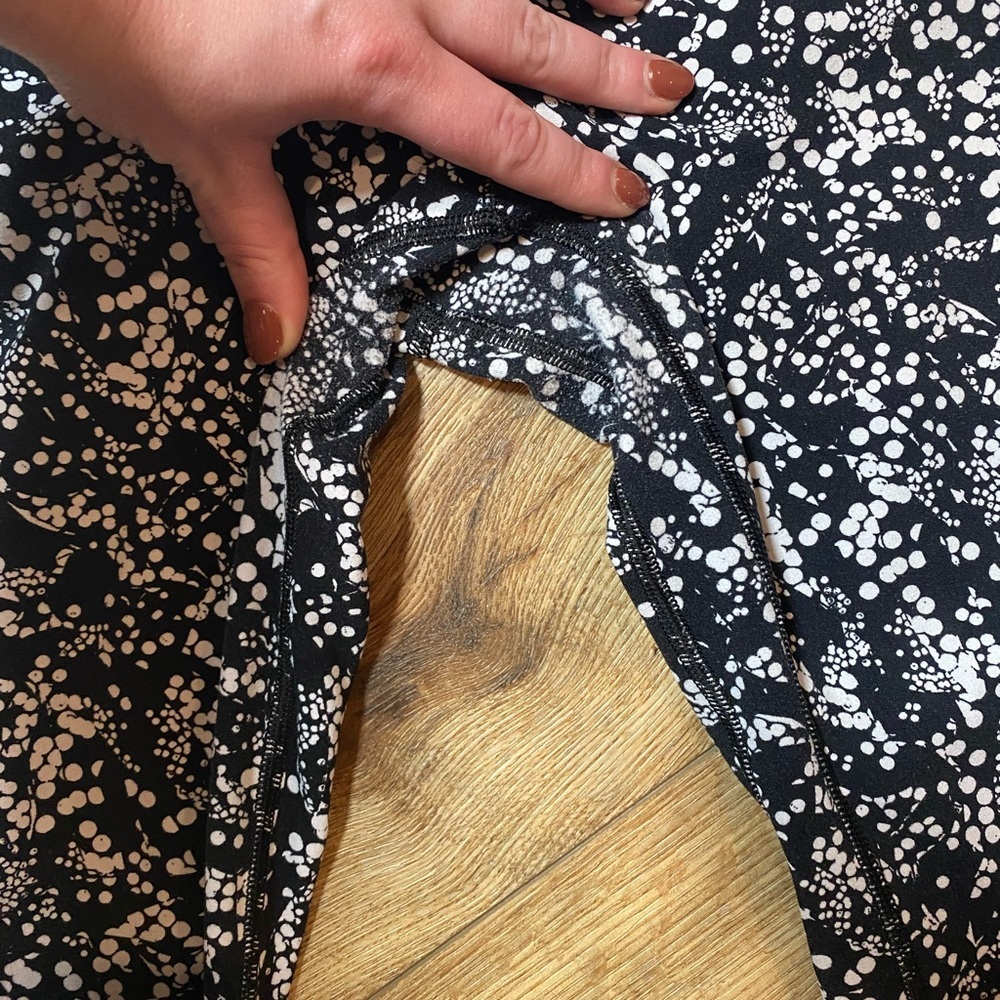 Lululemon Align Crop black and white speckled pattern leggings - Picture 5 of 8